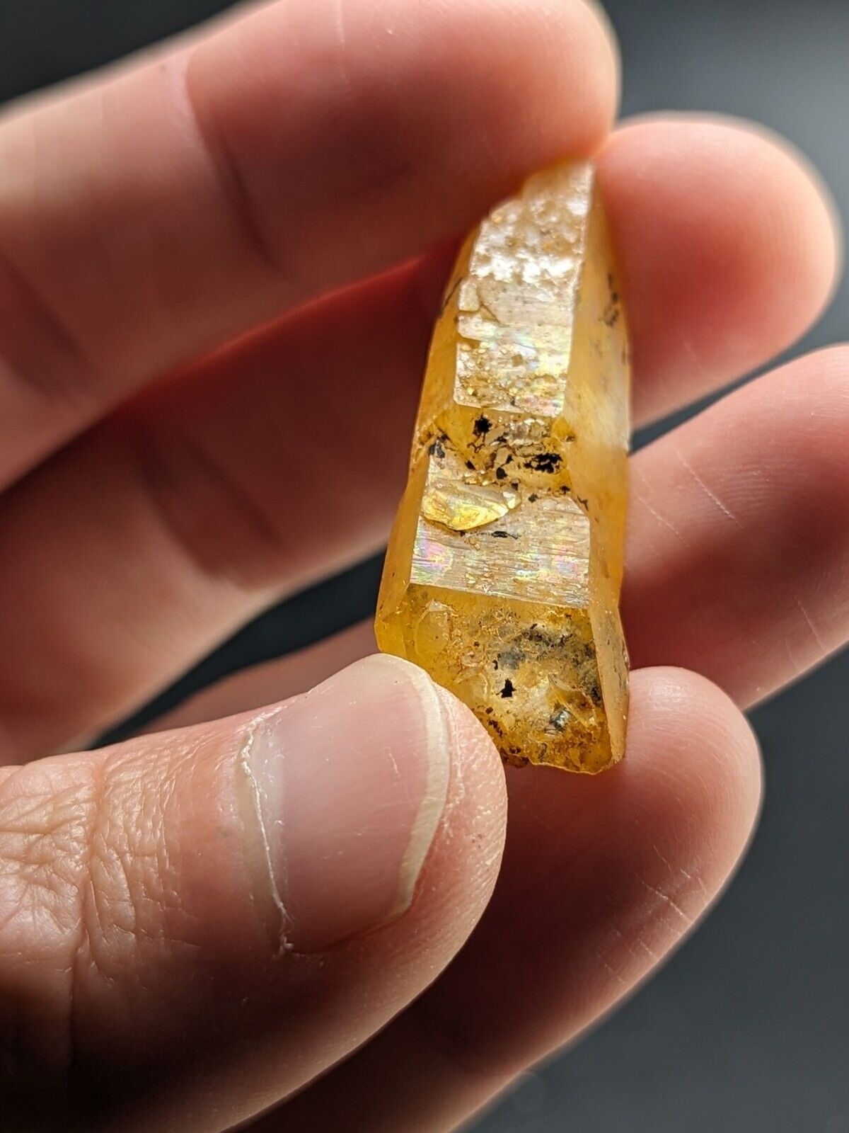 Unique Quartz Crystal Floater - Garland County, Arkansas, w/ natural iridescence