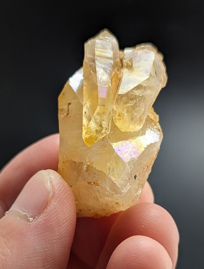 Unique Quartz Crystal Floater - Garland County, Arkansas, w/ natural iridescence