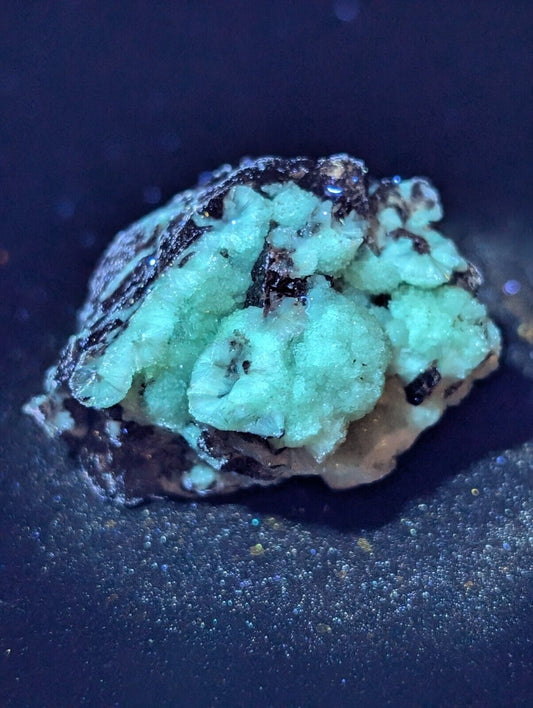 UV Reactive Wavellite -Old Stock, Mauldin Mountain,  Montgomery County, Arkansas