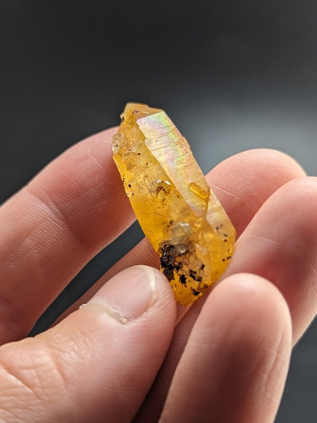 Unique Quartz Crystal Floater - Garland County, Arkansas, w/ natural iridescence