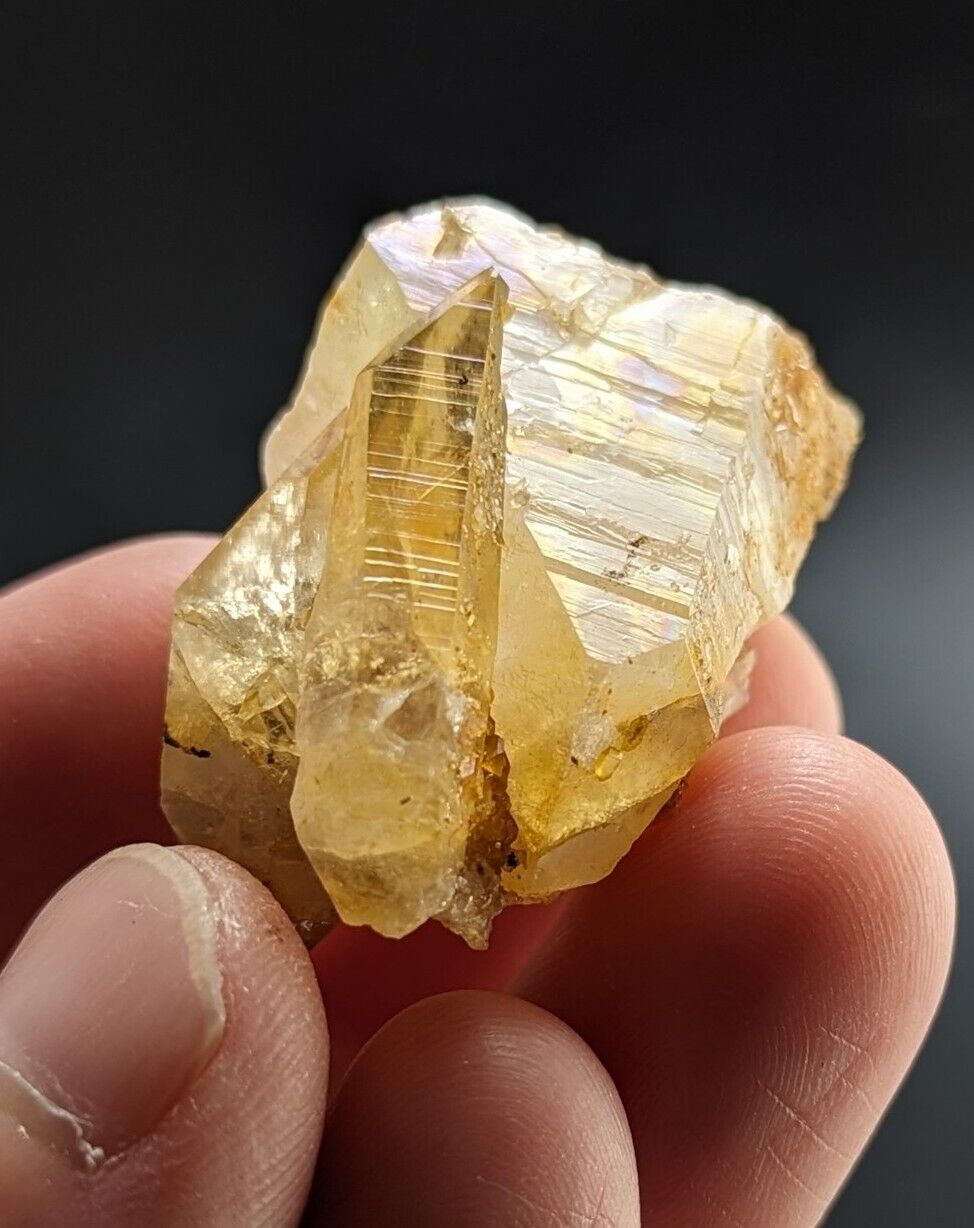 Unique Quartz Crystal Floater - Garland County, Arkansas, w/ natural iridescence