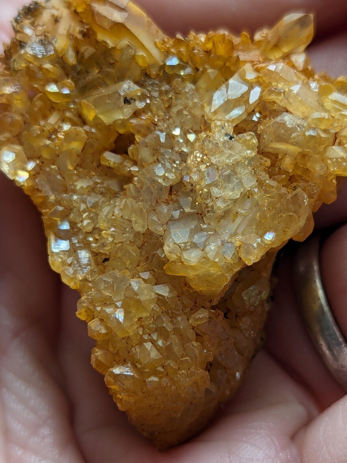 Unique Quartz Crystal Floater - Garland County, Arkansas, w/ natural iridescence