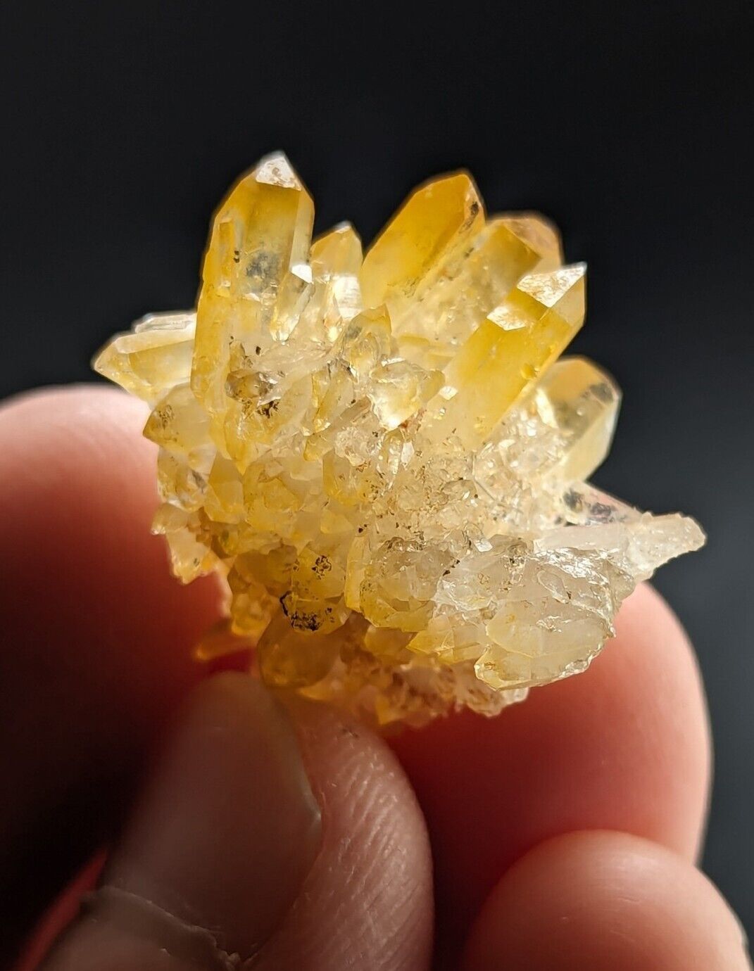 Unique Quartz Crystal Floater - Garland County, Arkansas, w/ natural iridescence