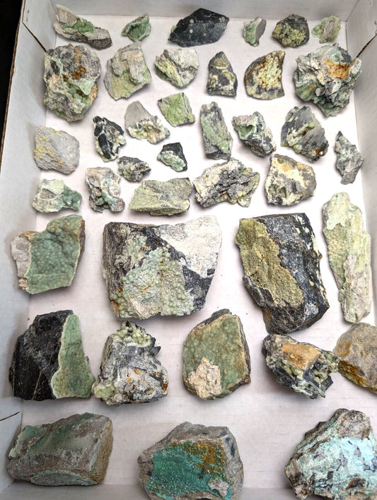 Flat of  39 Specimens of Wavellite + Planerite Crystal Clusters (Arkansas, USA