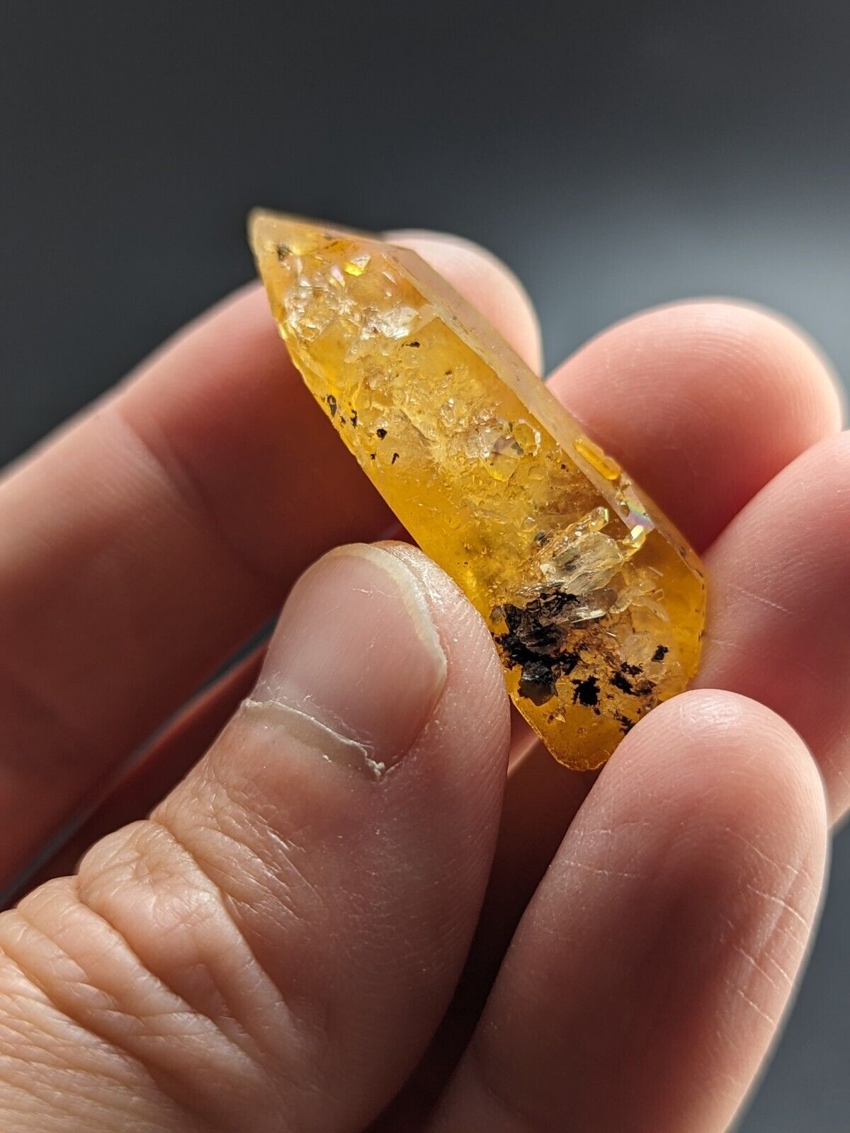 Unique Quartz Crystal Floater - Garland County, Arkansas, w/ natural iridescence