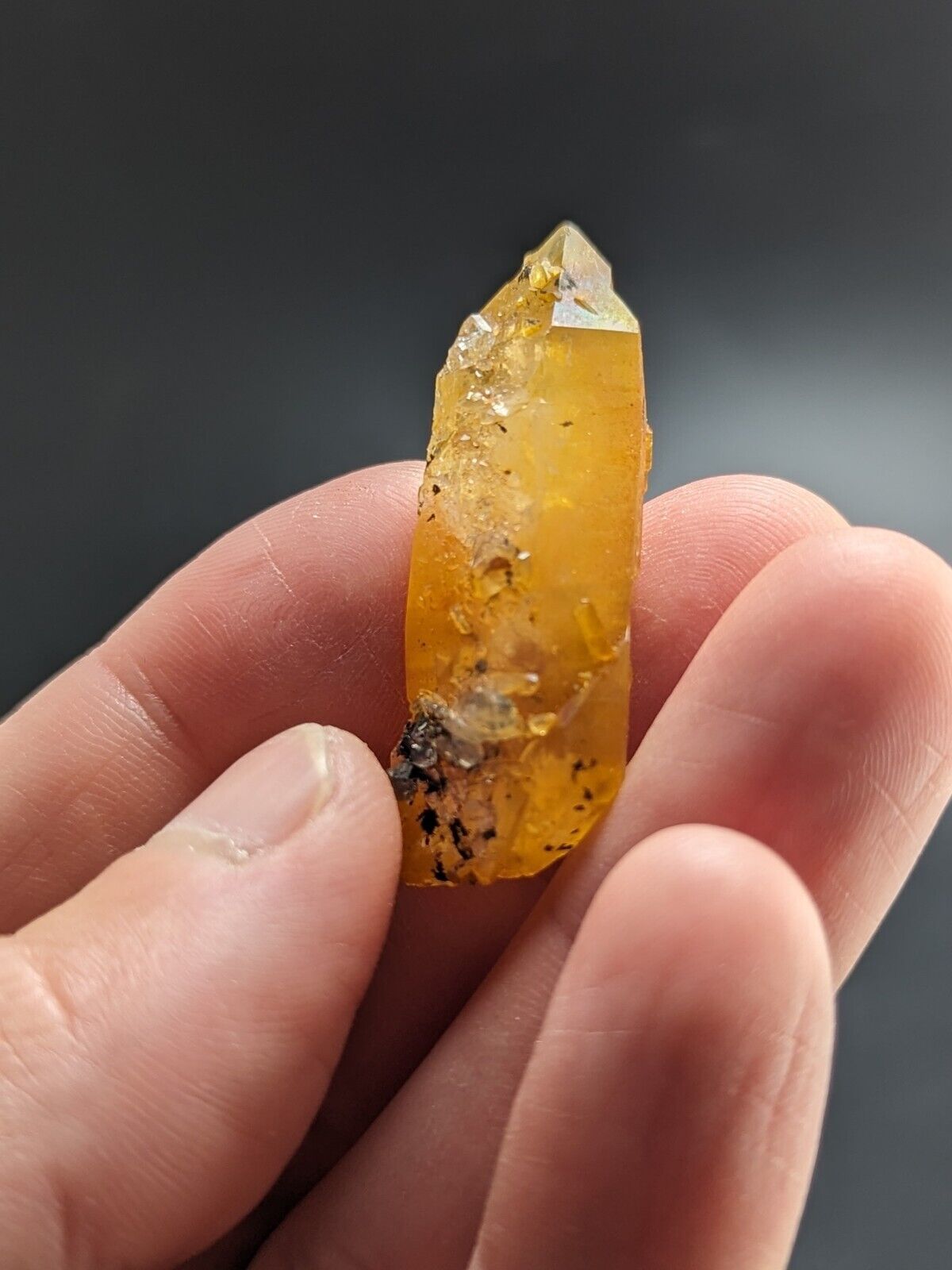 Unique Quartz Crystal Floater - Garland County, Arkansas, w/ natural iridescence