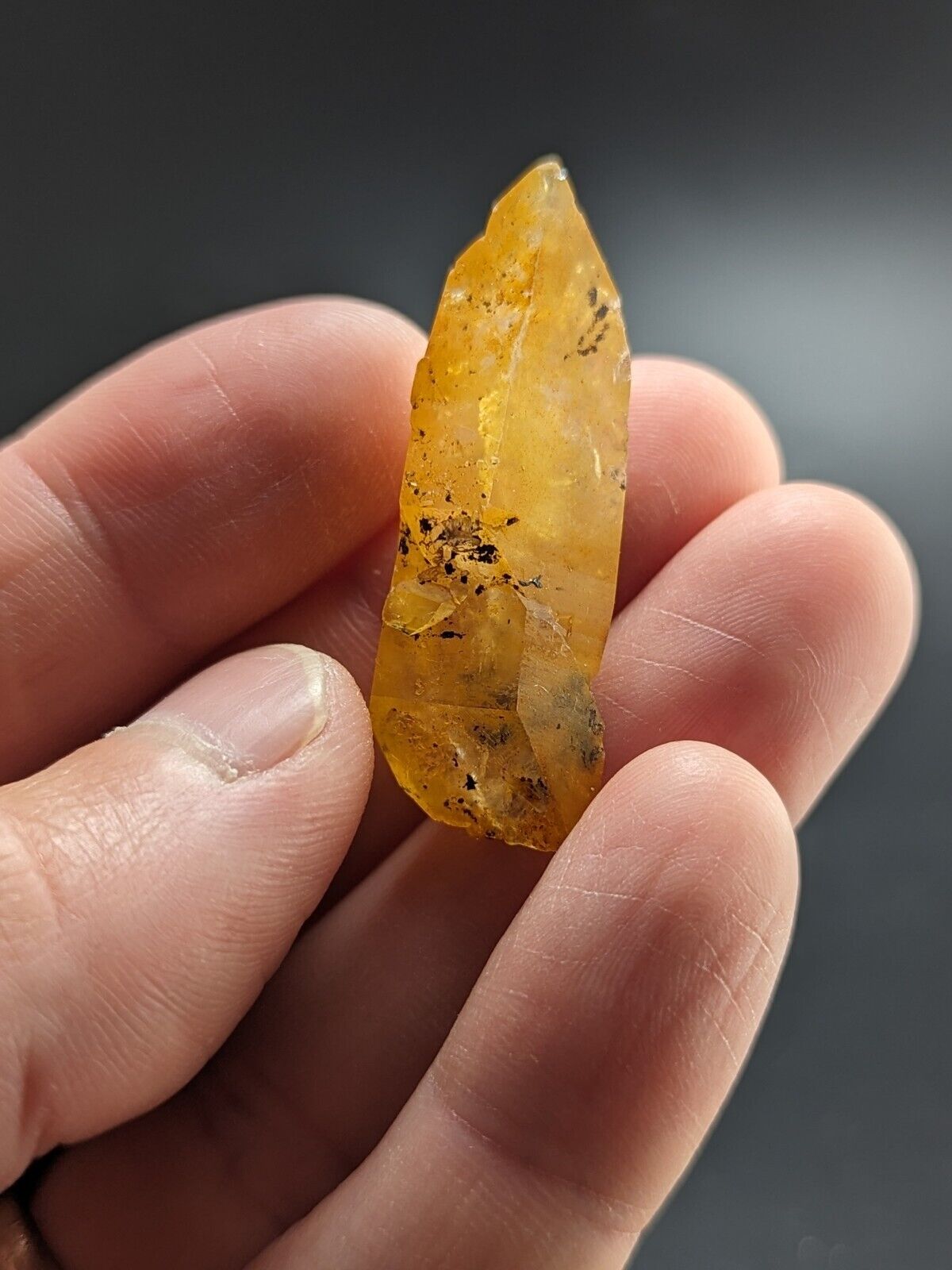 Unique Quartz Crystal Floater - Garland County, Arkansas, w/ natural iridescence