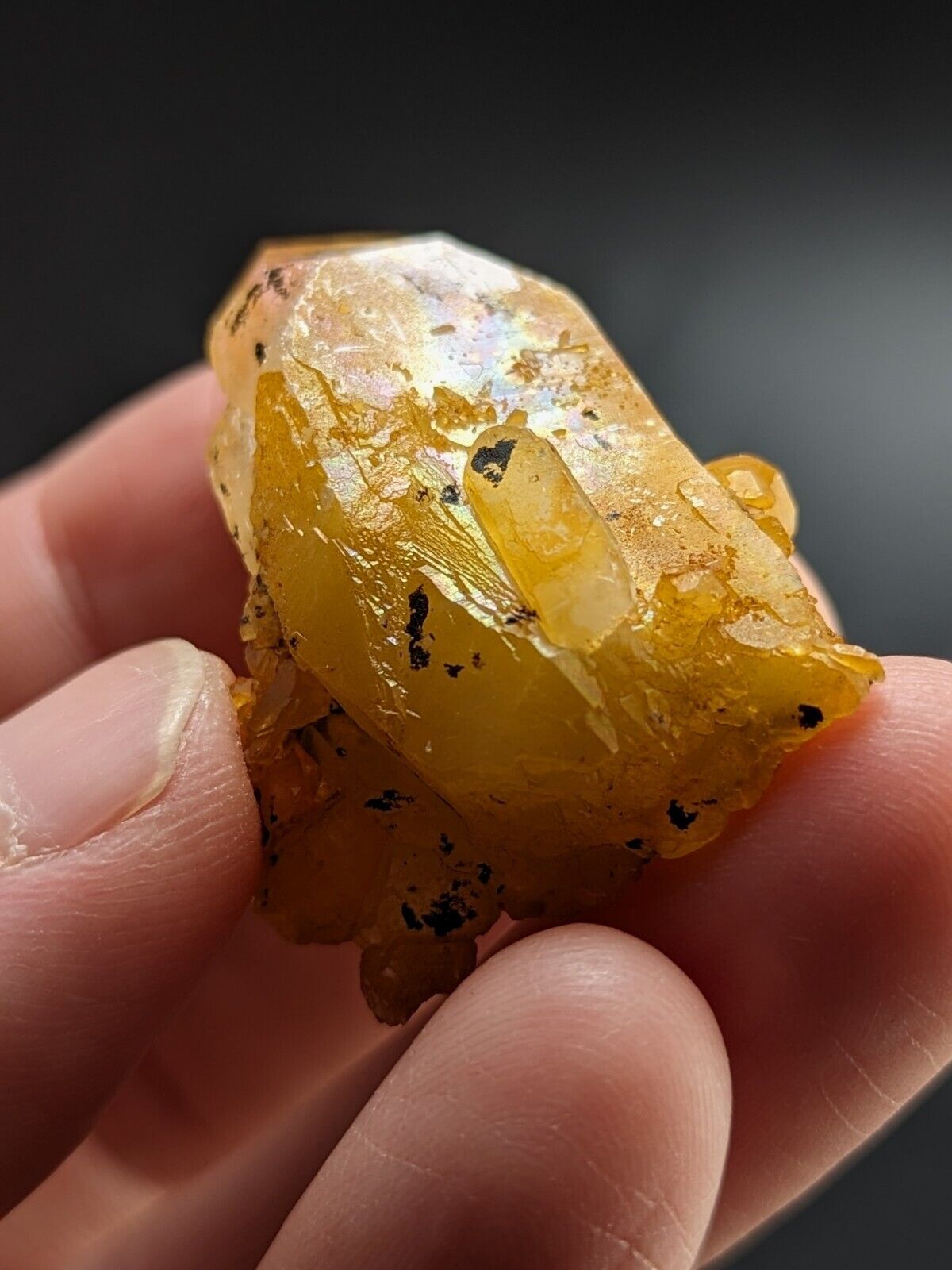 Unique Quartz Crystal Floater - Garland County, Arkansas, w/ natural iridescence