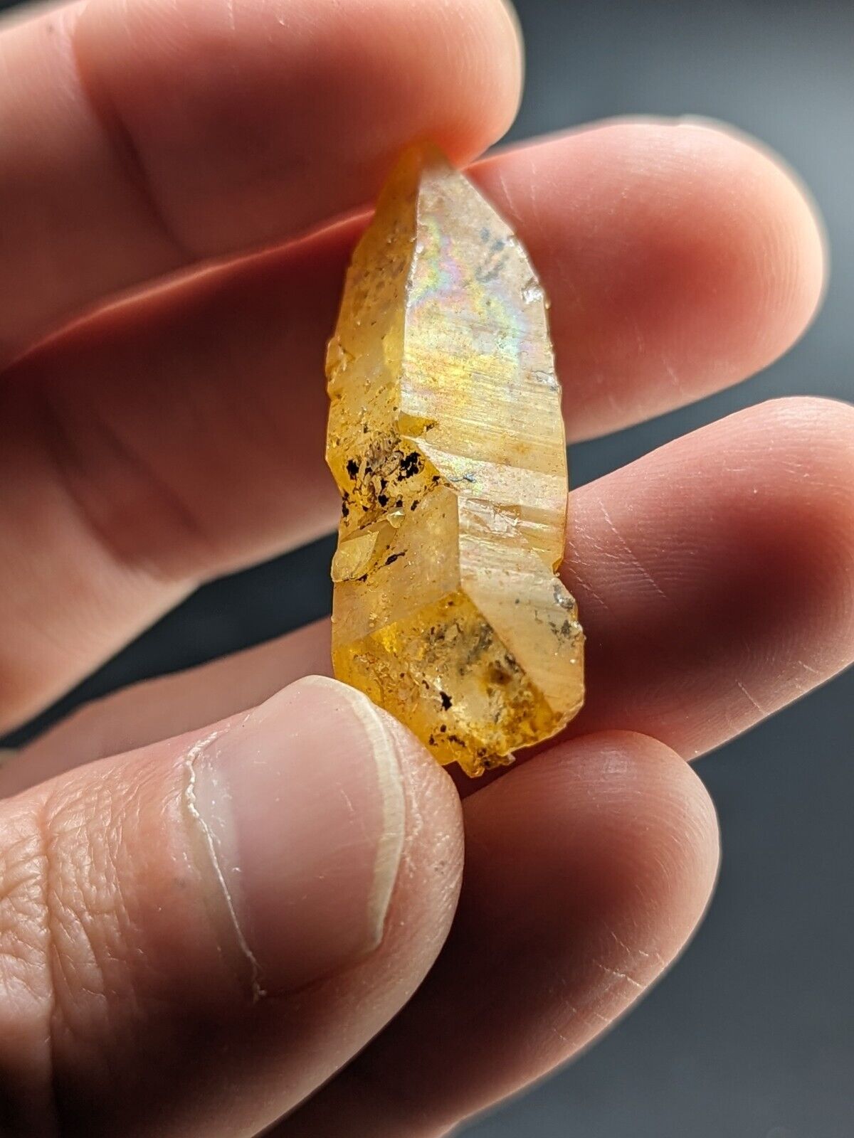 Unique Quartz Crystal Floater - Garland County, Arkansas, w/ natural iridescence