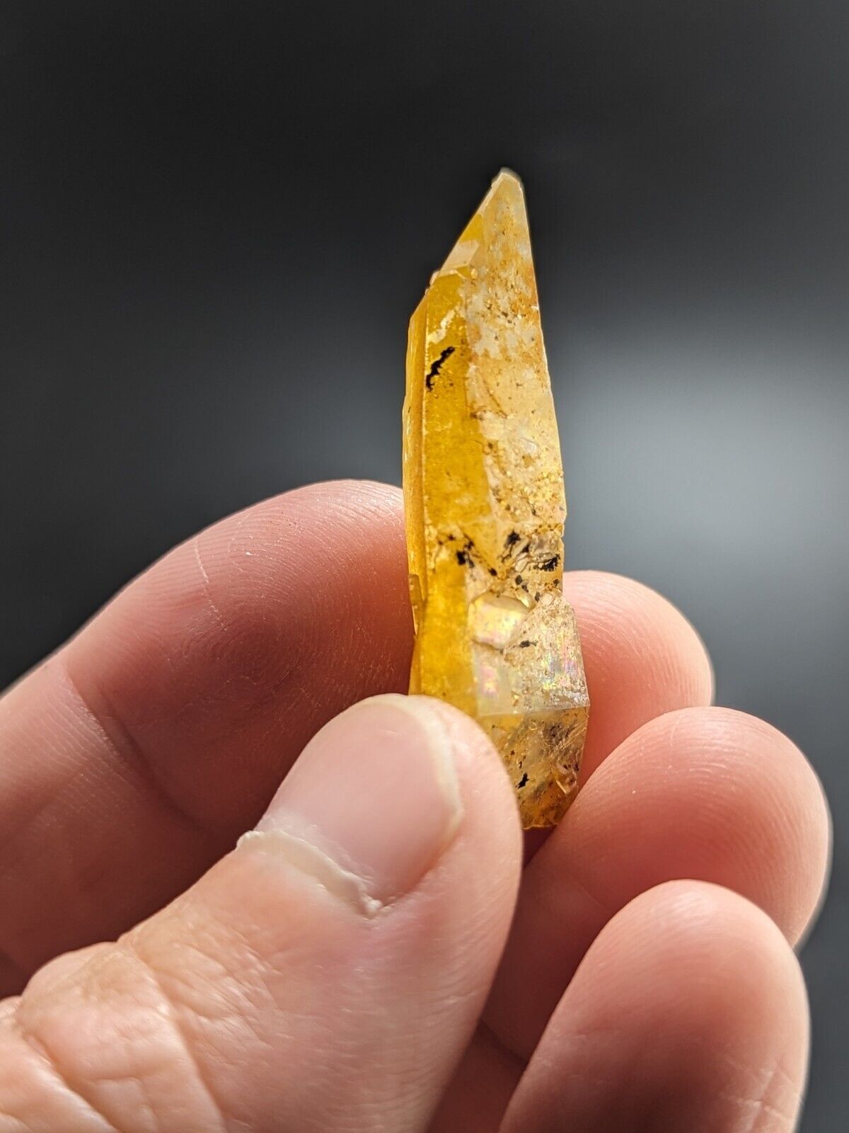 Unique Quartz Crystal Floater - Garland County, Arkansas, w/ natural iridescence