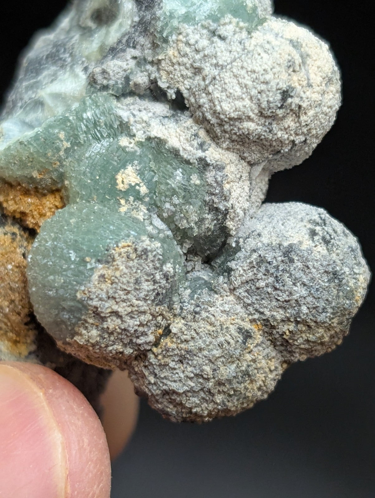 Wavellite , Mauldin Mountain, Montgomery Co. Arkansas, USA (Top Aesthetics)