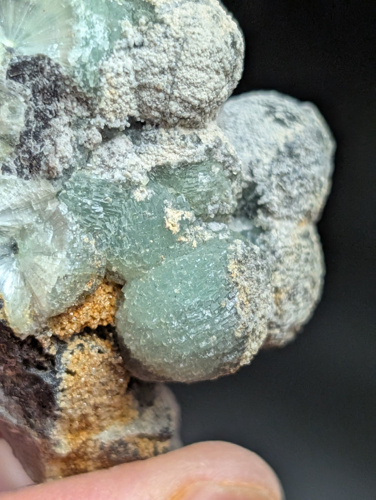 Wavellite , Mauldin Mountain, Montgomery Co. Arkansas, USA (Top Aesthetics)