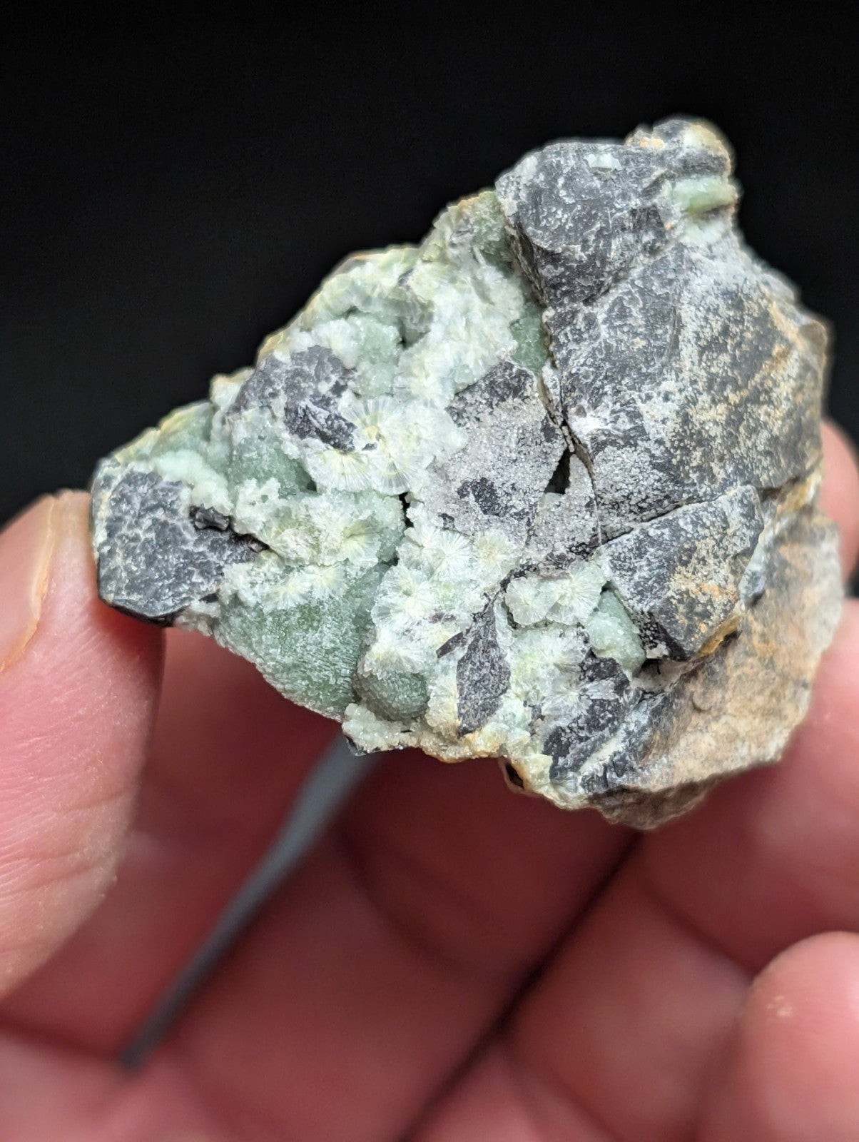 Wavellite , Mauldin Mountain, Montgomery Co. Arkansas, USA (Top Aesthetics)