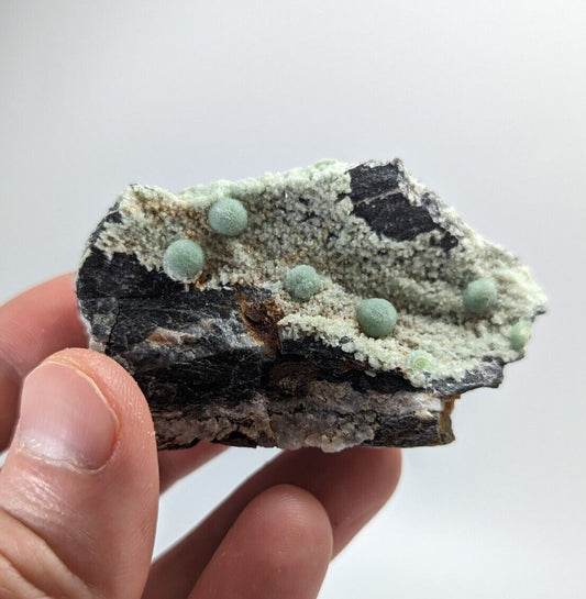 Wavellite -Fantastic 1990s Old Stock- Mauldin Mountain, Arkansas, montgomery co.