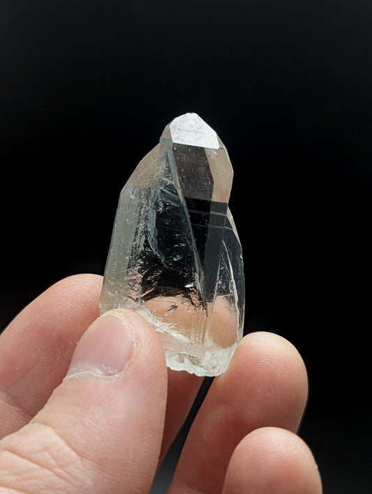 Arkansas Quartz Crystal Point w/ Rare Facet Inclusions, Garland Co, old stock